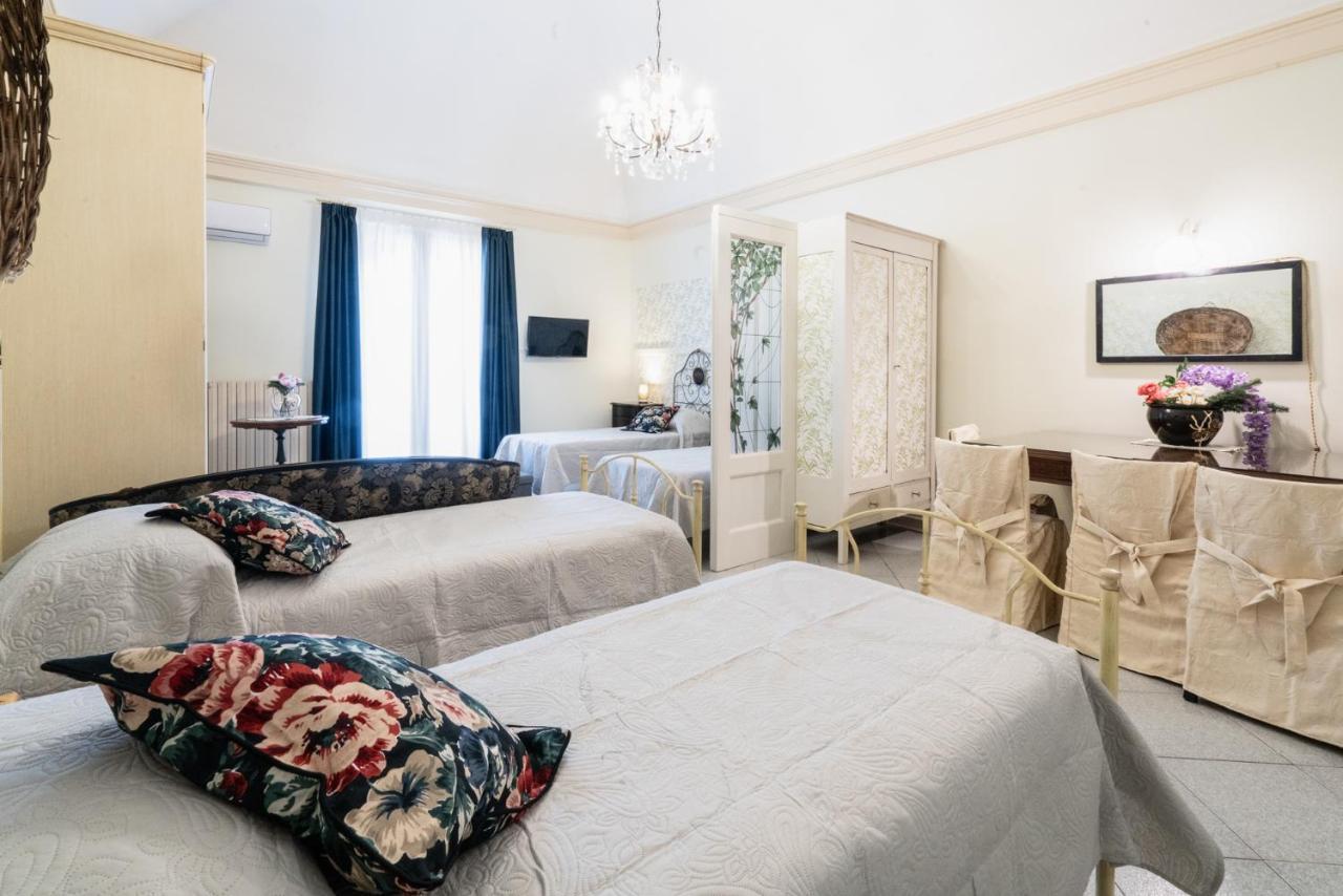 Santa Caterina Da Siena B&B CTA Exterior photo